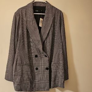 Torrid BRAND NEW WITH TAGS Black and White Checkered Doublebreasted Blazer